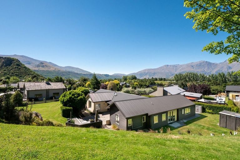 Photo of property in Butel Park, 6 Mace Lane, Arrowtown, 9302