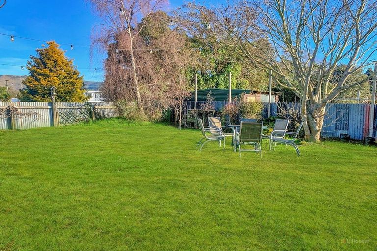 Photo of property in 19 Parsonage Road, Waimate, 7924