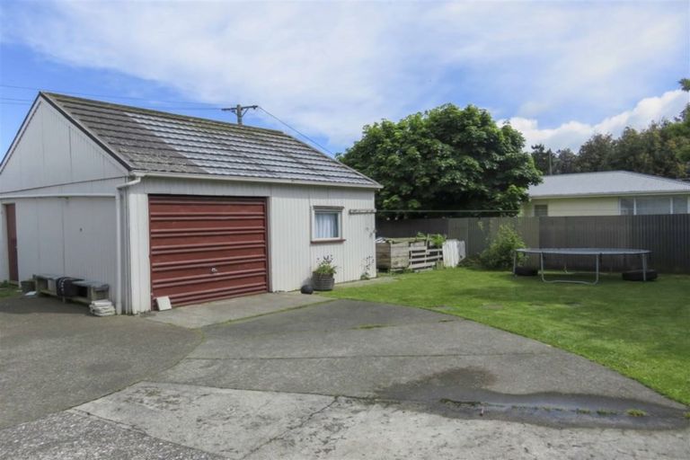 Photo of property in 92 Dipton Street, Kingswell, Invercargill, 9812