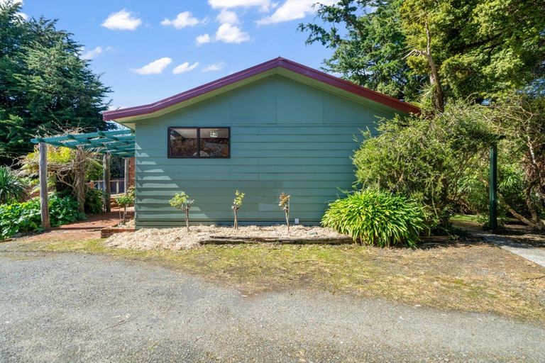 Photo of property in 38 Rakiura Parade, Otatara, Invercargill, 9879