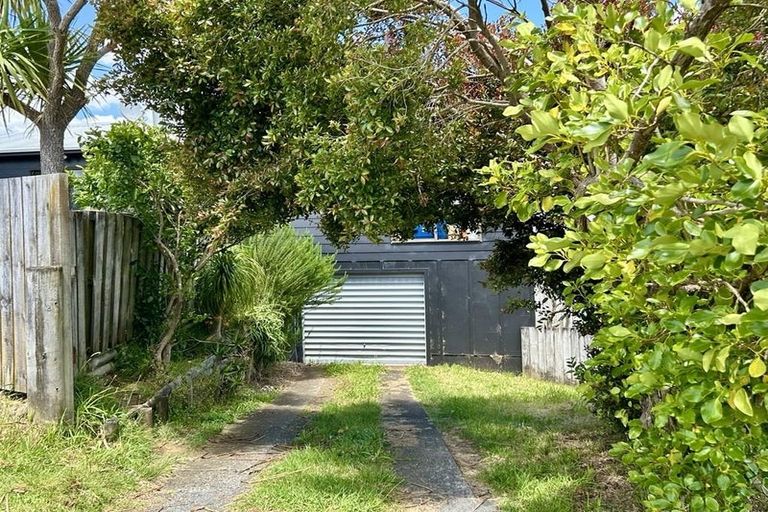 Photo of property in 9 Point Street, Raglan, 3225