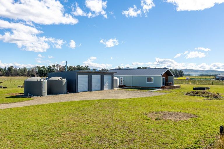 Photo of property in 86 Racecourse Road, Amberley, 7482