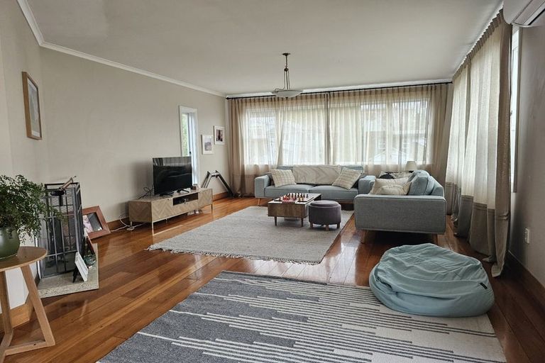 Photo of property in 1 Espin Crescent, Karori, Wellington, 6012