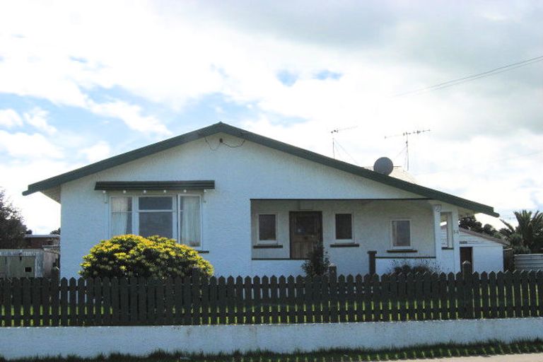 Photo of property in 14 Duigan Street, Gonville, Whanganui, 4501