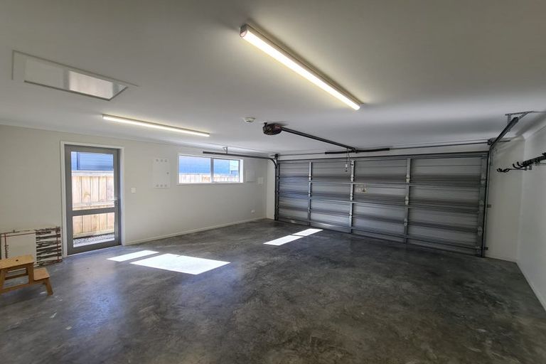 Photo of property in 61 Harding Drive, Papamoa Beach, Papamoa, 3118