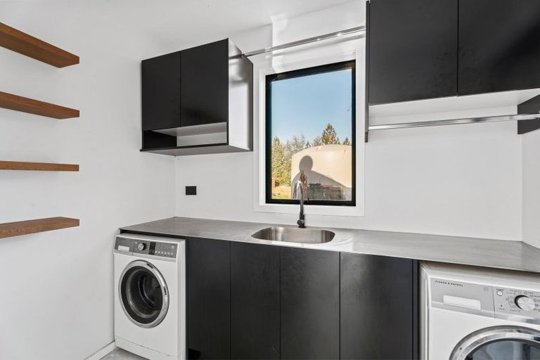 Photo of property in 154 Munro Lane, Tarras, Cromwell, 9383