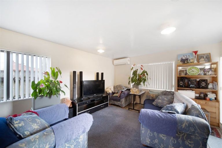 Photo of property in 55 Tilberg Street, Favona, Auckland, 2024