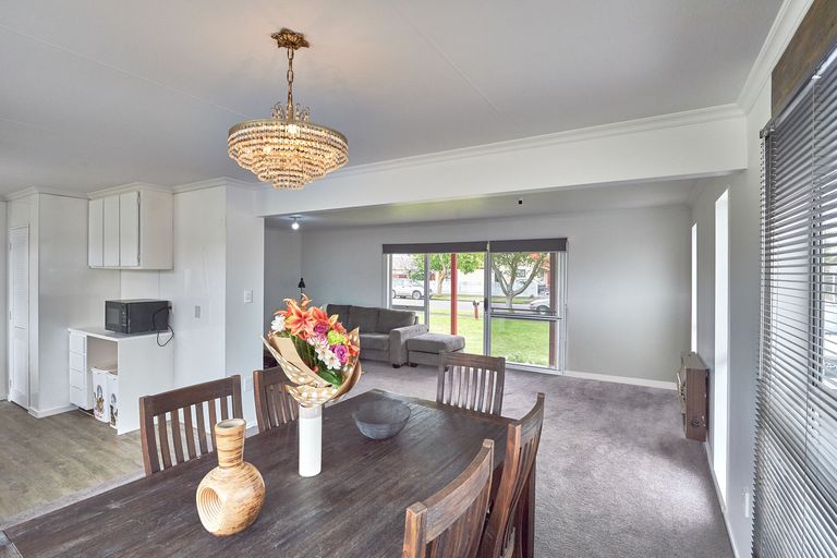Photo of property in 7 Chadwick Place, Highbury, Palmerston North, 4412