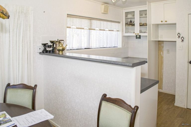 Photo of property in 1/9 Askew Place, Farm Cove, Auckland, 2012