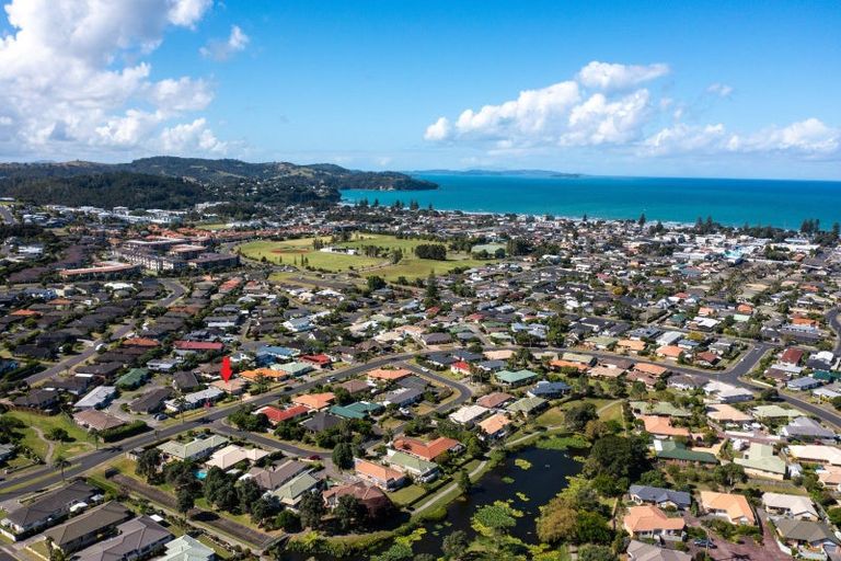Photo of property in 94 Lakeside Drive, Orewa, 0931