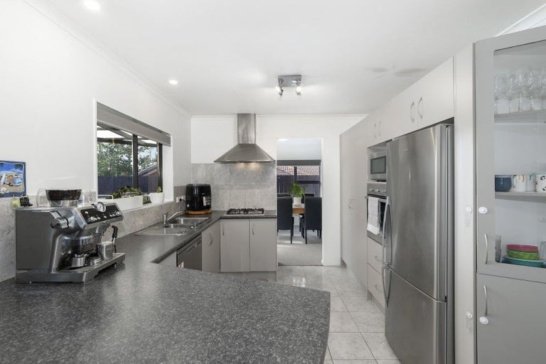 Photo of property in 35 Galloway Crescent, Pyes Pa, Tauranga, 3112