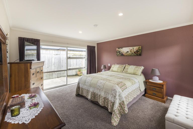 Photo of property in 68 James Line, Kelvin Grove, Palmerston North, 4414