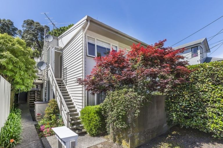 Photo of property in 3/147 Glenmore Street, Kelburn, Wellington, 6012