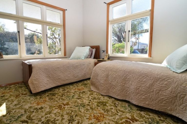 Photo of property in 264 High Street South, Carterton, 5713