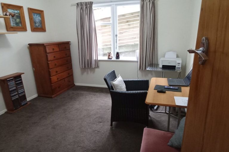 Photo of property in 94 Melbourne Road, Island Bay, Wellington, 6023