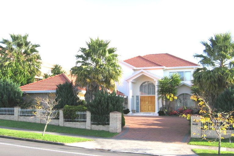 Photo of property in 23 Jane Eyre Drive, Somerville, Auckland, 2014