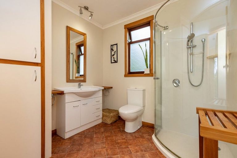 Photo of property in 5 Tennis Court Road, Raumati South, Paraparaumu, 5032
