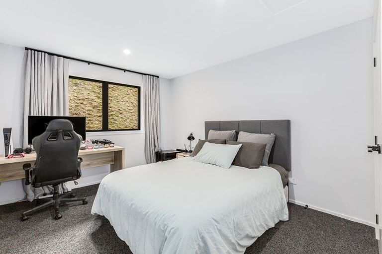 Photo of property in 23 Banks Boulevard, Whitby, Porirua, 5024