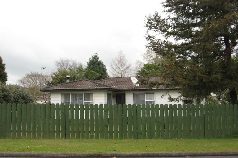 Photo of property in 3 Balmerino Avenue, Red Hill, Papakura, 2110