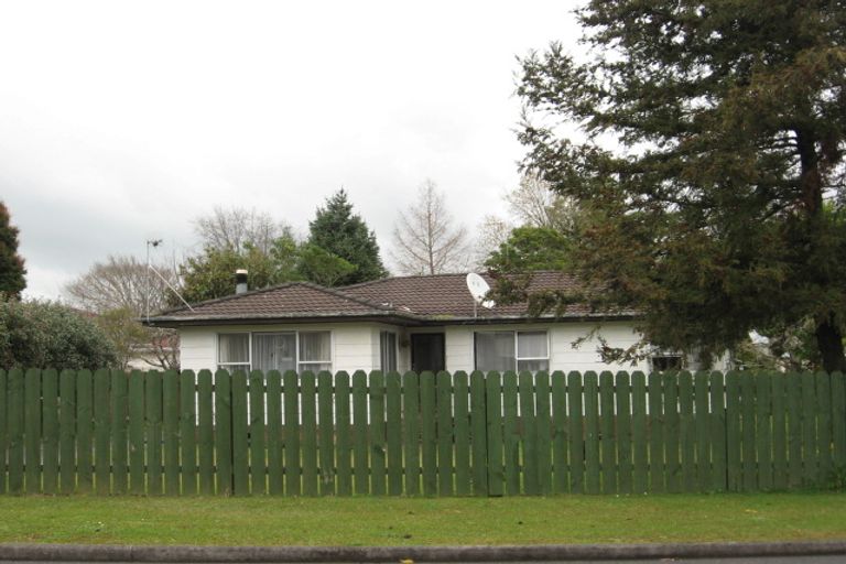 Photo of property in 3 Balmerino Avenue, Red Hill, Papakura, 2110