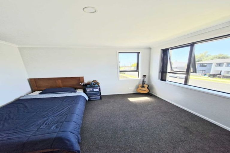 Photo of property in 29 Discovery Place, Marfell, New Plymouth, 4310
