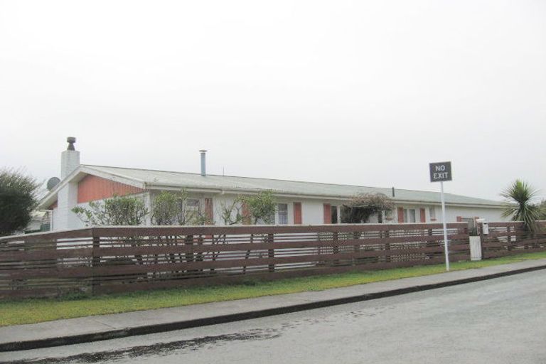 Photo of property in 2 Medway Street, Kingswell, Invercargill, 9812