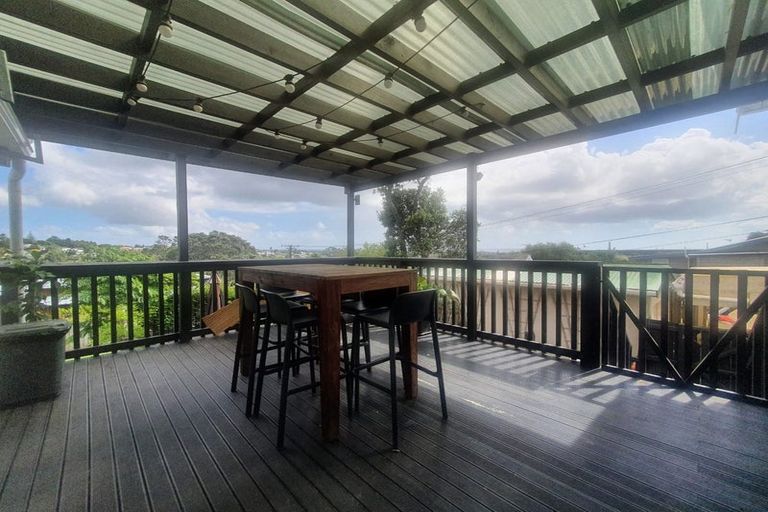 Photo of property in 189 Titirangi Road, Titirangi, Auckland, 0604