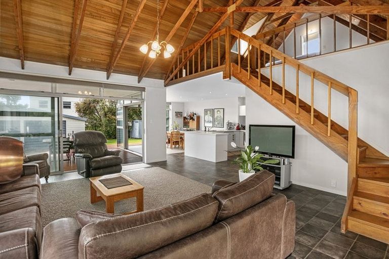 Photo of property in 25 Snell Crescent, Waihi Beach, 3611