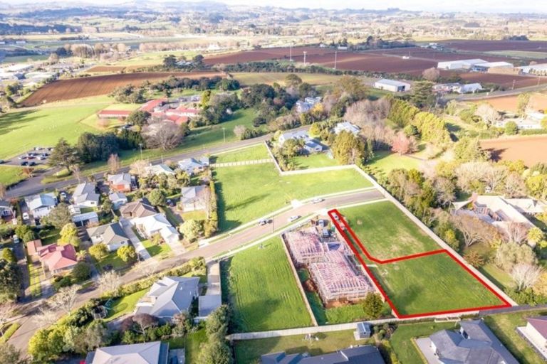 Photo of property in 22 Laurelwood Avenue, Pukekohe, 2120