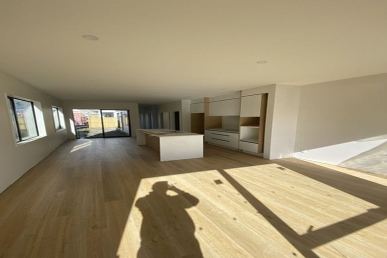 Photo of property in 6 Kairakau Street, Takanini, 2110