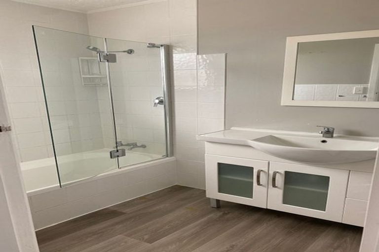 Photo of property in 110 Kingswood Road, Brookfield, Tauranga, 3110