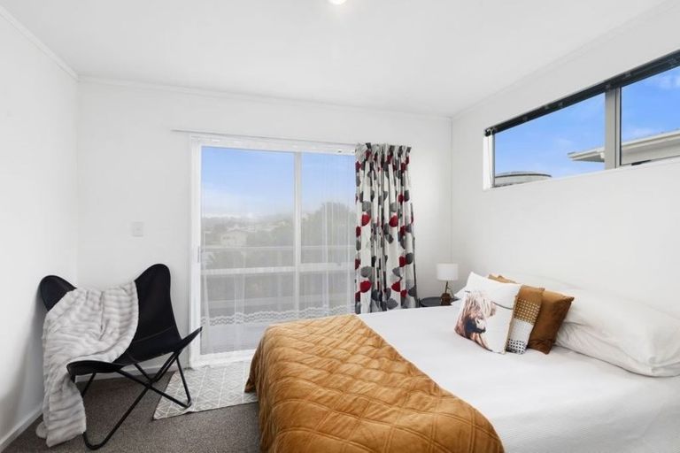 Photo of property in 264b Dowse Drive, Maungaraki, Lower Hutt, 5010