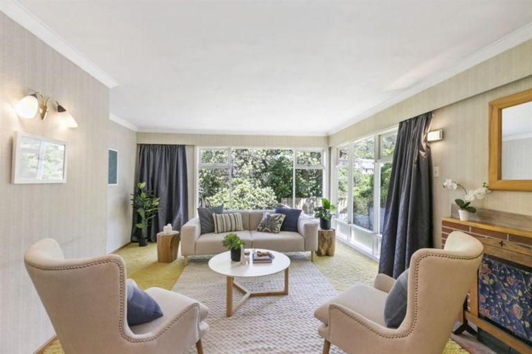 Photo of property in 160 Parkvale Road, Karori, Wellington, 6012