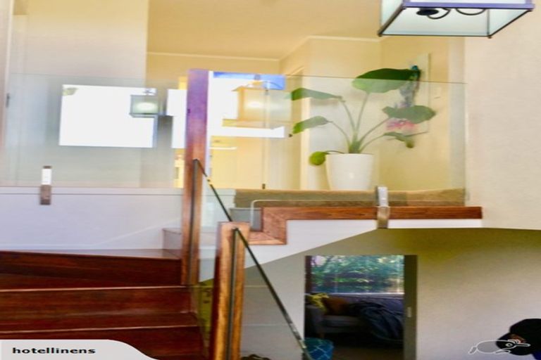 Photo of property in 24 Hillcrest Road, Hatfields Beach, Orewa, 0931