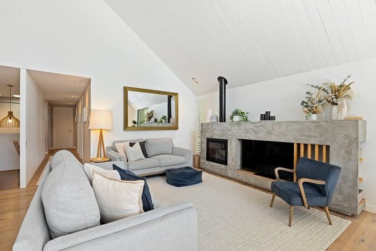 Photo of property in 9 Airmens Lane, Hobsonville, Auckland, 0616