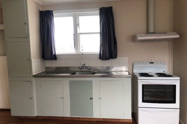 Photo of property in 14 Vicki Street, Sockburn, Christchurch, 8042