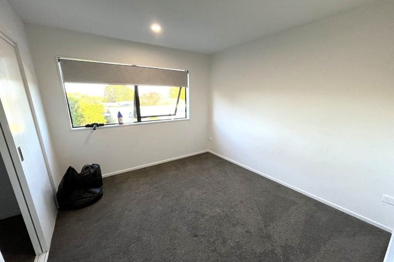 Photo of property in 8/106 Triangle Road, Massey, Auckland, 0614