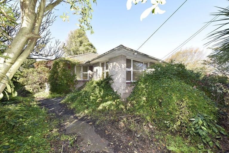 Photo of property in 126 Avonhead Road, Avonhead, Christchurch, 8042