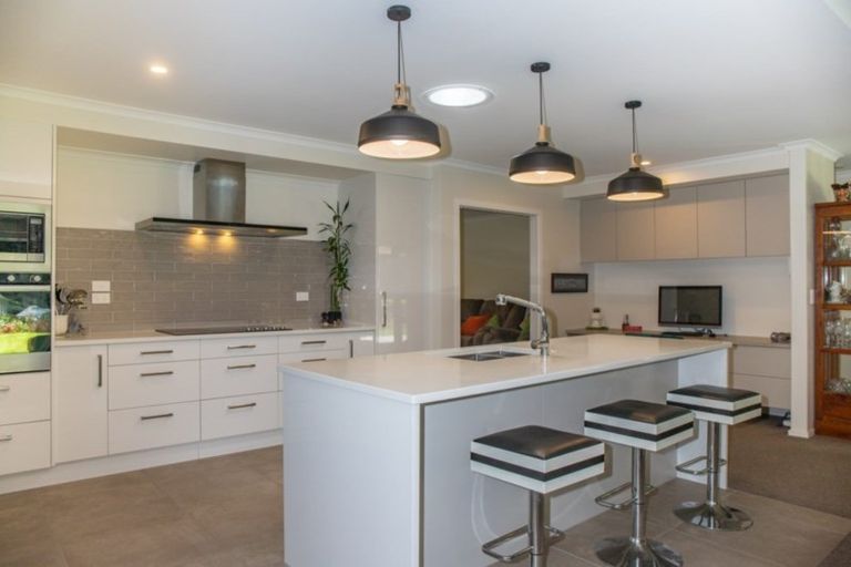 Photo of property in 11 Cookham Place, Maunu, Whangarei, 0179