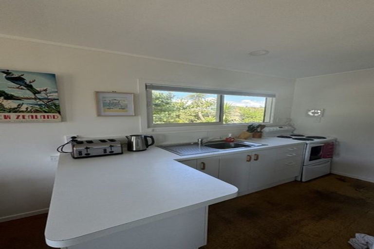 Photo of property in 85 Kahukura Avenue, Waitarere Beach, Levin, 5510