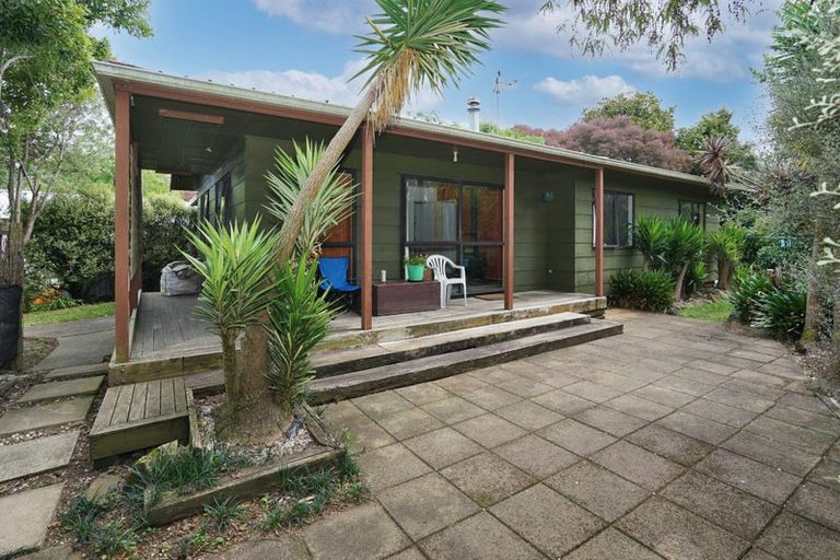 Photo of property in 37 Splitt Avenue, Glenview, Hamilton, 3206