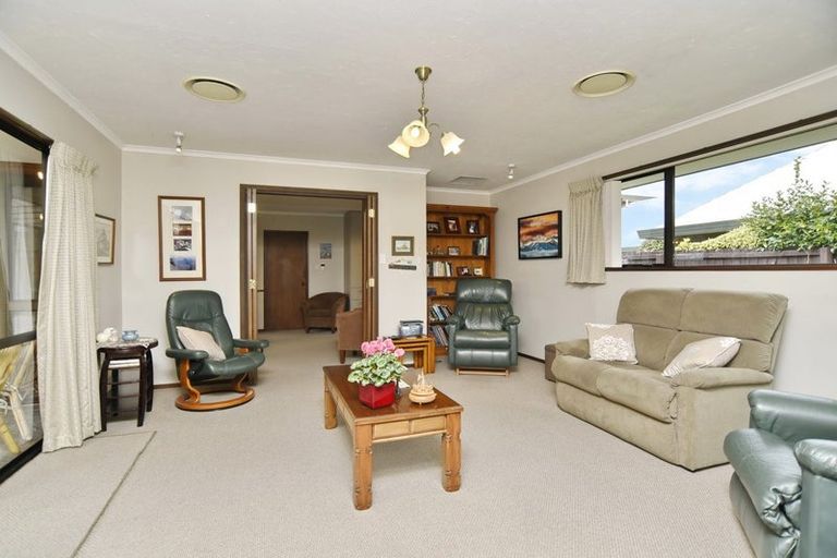 Photo of property in 4 Clotilda Place, Bishopdale, Christchurch, 8053