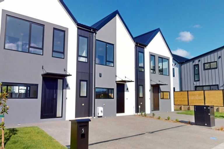 Photo of property in 7 Teak Street, Wallaceville, 5018