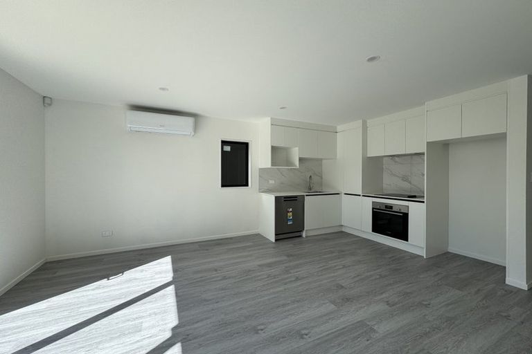 Photo of property in 18 Peara Place, Henderson, 0610