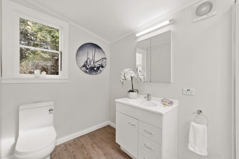 Photo of property in 29 Winchester Street, Kaiwharawhara, Wellington, 6035