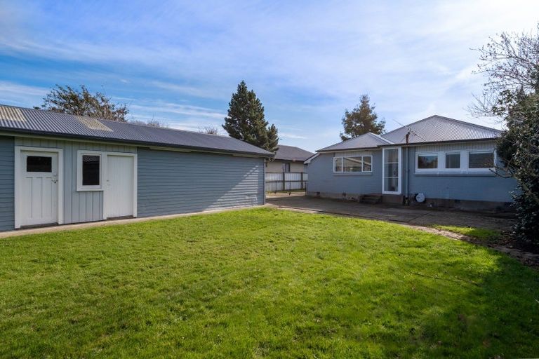 Photo of property in 63 Northcote Road, Northcote, Christchurch, 8052