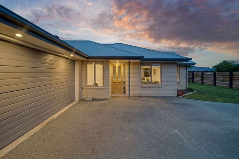 Photo of property in 17 Wyatt Street, Kaiapoi, 7630