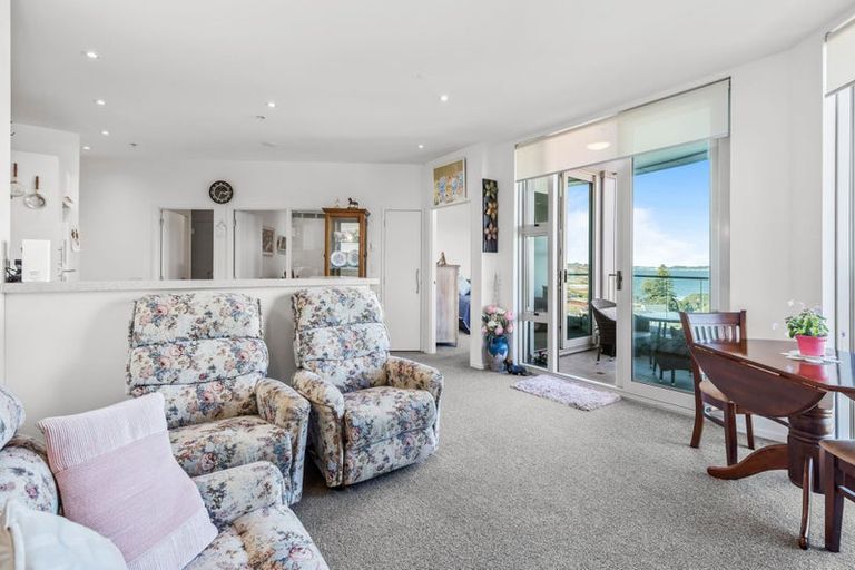 Photo of property in 911/11 Tamariki Avenue, Kelston, Auckland, 0602