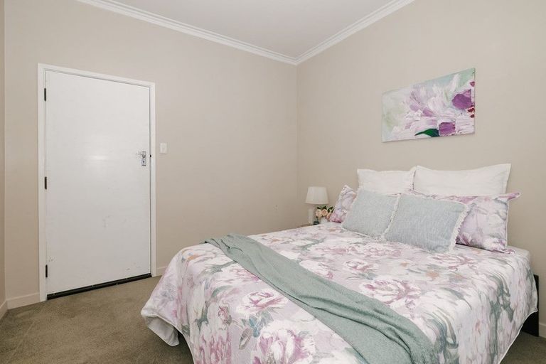 Photo of property in 14 Trent Avenue, Hokowhitu, Palmerston North, 4410