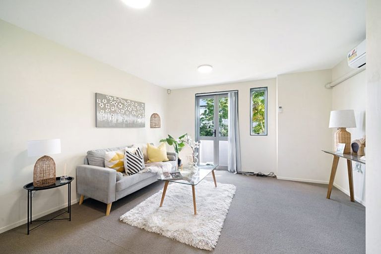 Photo of property in 49 Albionvale Road, Glen Eden, Auckland, 0602